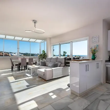 Stunning Beachfront Penthouse Apartment