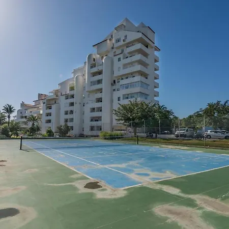 Apartment Stunning Beachfront Penthouse